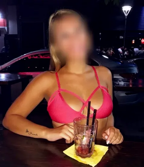 Essi, 32