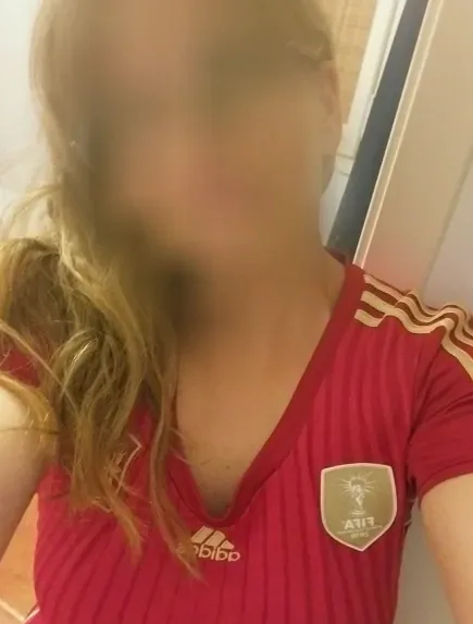 Nathalie, 35