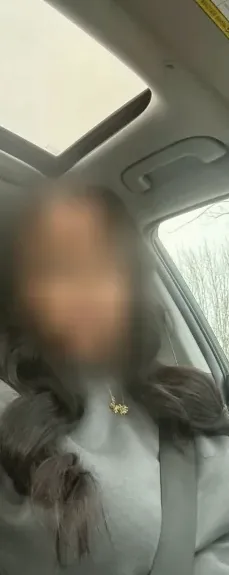 Olivia, 39