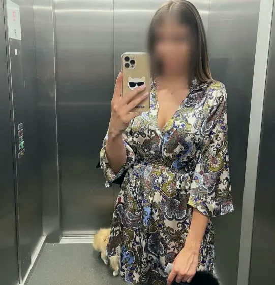 Roosa, 25